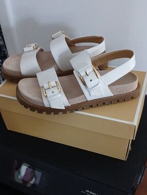 MICHAEL Michael Kors White Leather Buckle Slingback Sandals